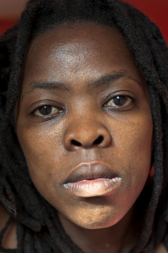 Exposition photographique « Face à Face » de Laurence Prat – Portrait de Zanele-Muholi
